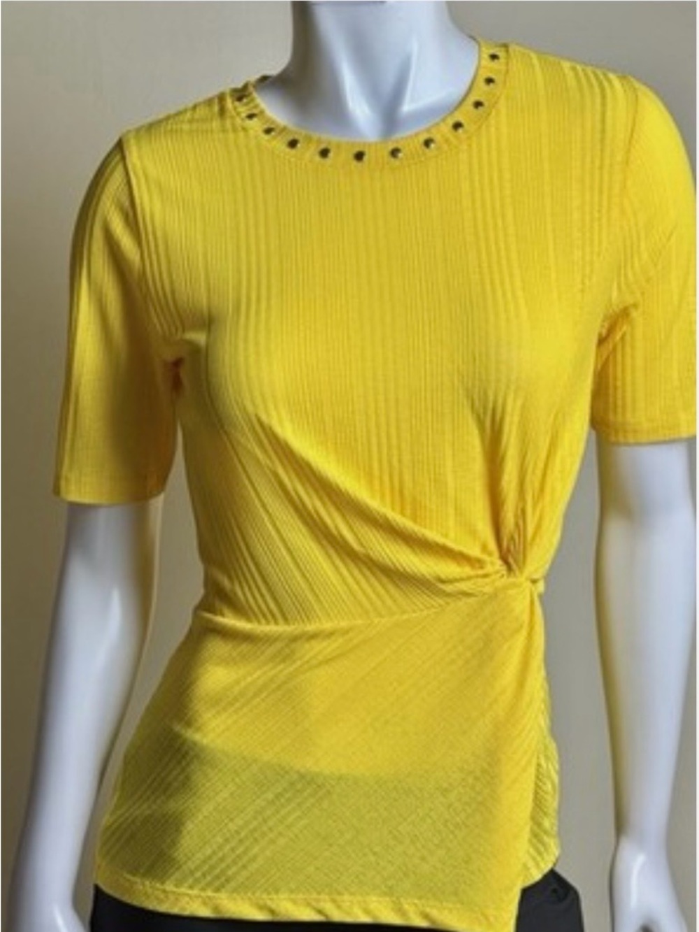 MICHAEL Michael Kors Bright Yellow Twist-Detail Short Sleeve Top